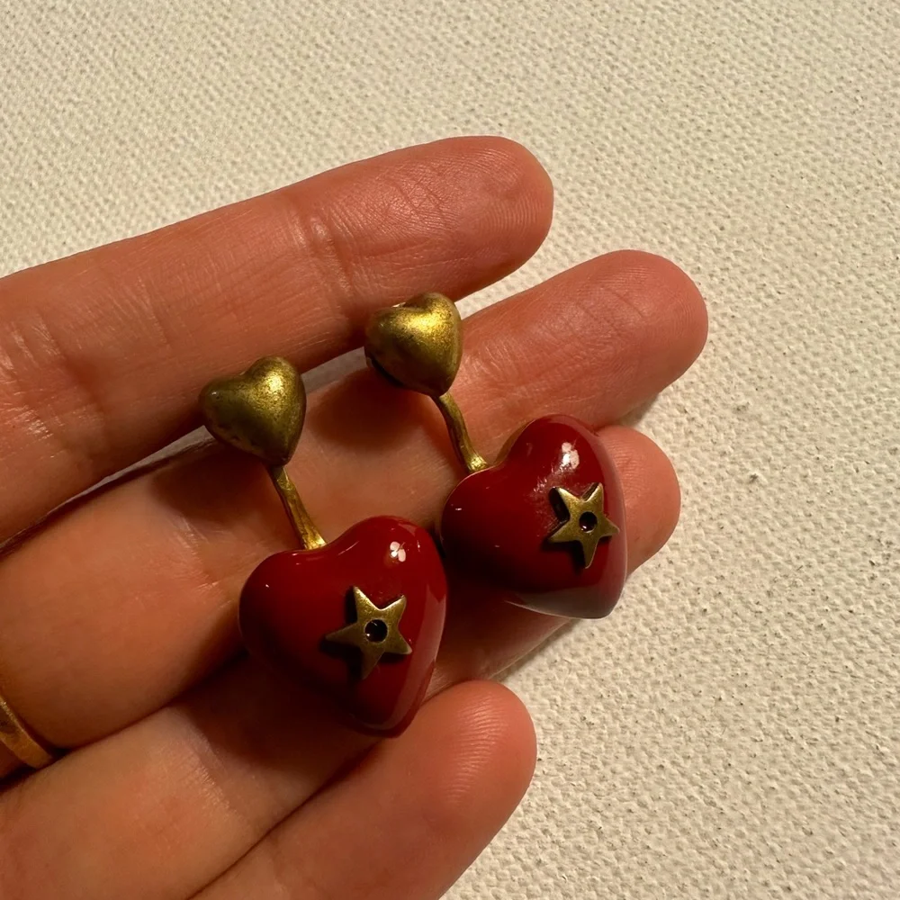 Dior Divine Heart earrings - Picture 1 of 4